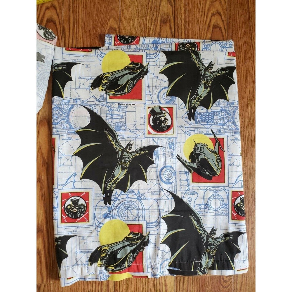 Batman Sheet Twin Flat and mattress DC Comic Cat Woman Penguin Super Hero 1992‎